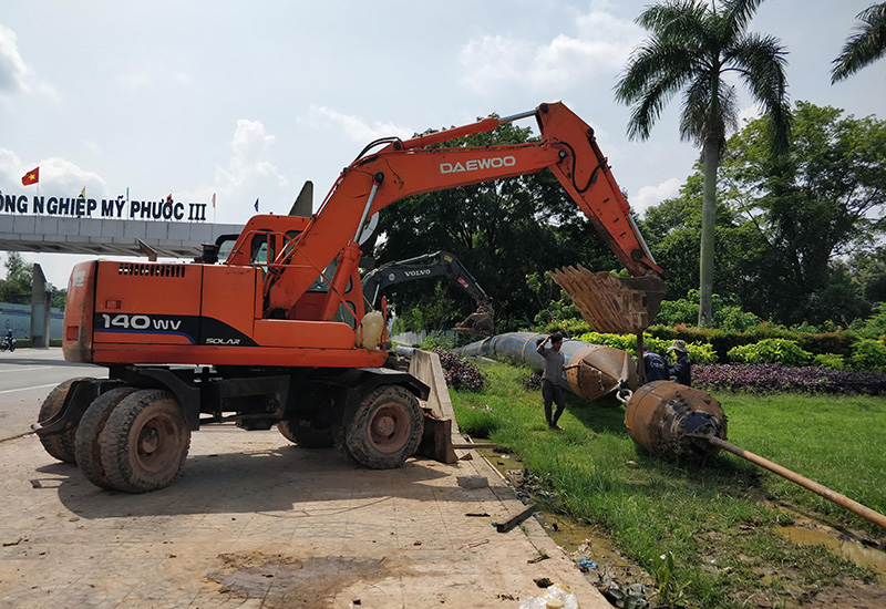 D1000 quốc lộ 13